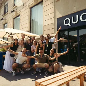 Hostel Quo, Milán