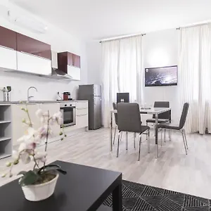 Apartament Hemeras Boutique Homes - City Center Design Flats, Mediolan